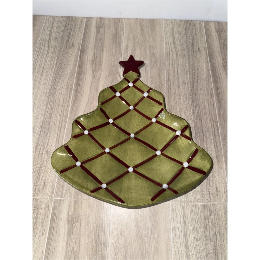 Pottery Barn Christmas Tree Plate‎ Green Red White With Red Star